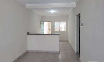 Casa com 3 quartos à venda na Rua Benedita Maria de Carvalho, Osvaldo Fanceli, Marília, 150 m2 por R$ 320.000