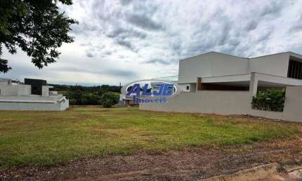 Casa à venda na Avenida Warner Gomes Fernandes, Parque das Esmeraldas, Marília por R$ 600.000