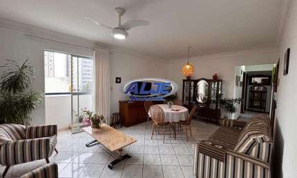 Apartamento com 3 quartos à venda na Avenida Pedro de Toledo, Palmital, Marília por R$ 330.000