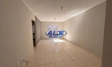 Casa em condomínio fechado com 3 quartos à venda na Avenida Sigismundo Nunes de Oliveira, Jardim Nazareth, Marília, 100 m2 por R$ 330.000
