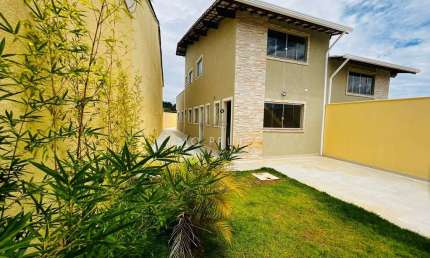 Casa de 3 quartos sendo 1 com suite no Bairro São Pedro