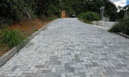 Terreno à venda na Rua Divino Espírito Santo, Carangola, Petrópolis