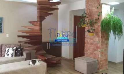 Cobertura duplex com 2 quartos, 1 suíte, à venda em Centro - CEN2CO2336