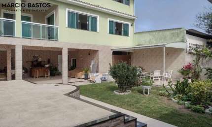 Casa para Venda em Araruama, Pontinha, 5 dormitórios, 1 suíte, 4 banheiros, 3 vagas