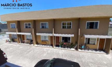 Casa para Venda em Araruama, Vila Capri, 2 dormitórios, 2 banheiros