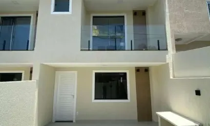 Casa para Venda em Araruama, Nossa Senhora de Nazareth, 2 dormitórios, 1 suíte, 2 banheiros, 1 vaga