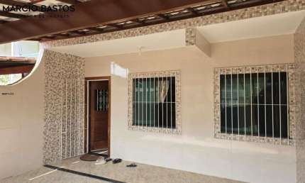 Casa para Venda em Araruama, Vila Capri, 2 dormitórios, 1 suíte, 2 banheiros