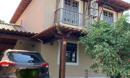 Duplex para Venda em Araruama, Bananeiras (Iguabinha), 4 dormitórios, 1 suíte, 4 banheiros, 3 vagas