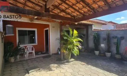 Casa para Venda em Araruama, Três Vendas, 2 dormitórios, 1 banheiro, 1 vaga