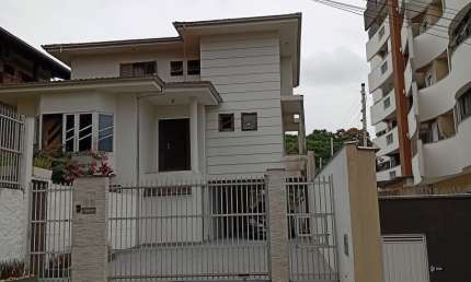 Casa com 3 quartos à venda no Anita Garibaldi, Joinville 