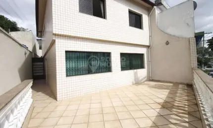 Oportunidade Ótimo Sobrado à venda no bairro Ipiranga,  4 dormitórios, 2 suítes e 3 vagas