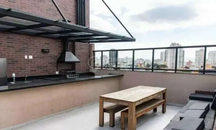 Apartamento à venda na Aclimação com Varanda e área de lazer