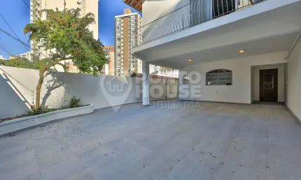 Casa à venda vila mariana, 4 dormitórios, 4 vagas, reformada, junto ao metrô