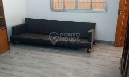 Casa térrea à venda no Bairro Saúde de 2 dormitórios, edícula e 1 vaga