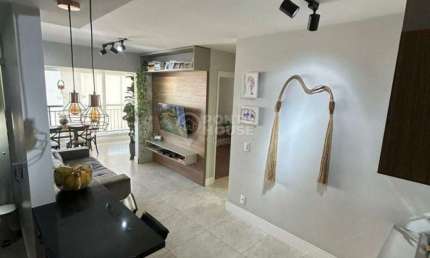 Apartamento à venda no Bairro Ipiranga com 2 Dormitórios, 1 suíte e 1 vaga