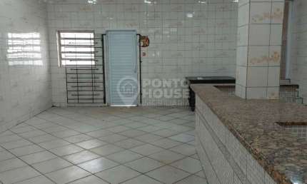 Casa comercial para locação em Mirandópolis com 180m², 2 salas e 3 banheiros