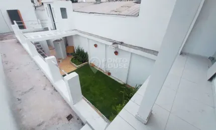 Sobrado comercial à venda com 7 salas e 4 banheiros de 190m² , 1 vaga de garagem