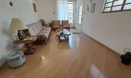 Casa à venda no bairro mirandópolis 3 dormitórios, 2 vagas, próxima praça árvore