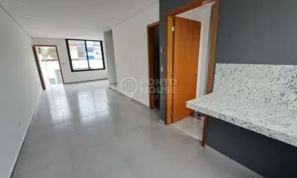 Casa à Venda no bairro Vila Guarani, 2 Suítes, 3 Vagas, A 650 Metros do Metrô
