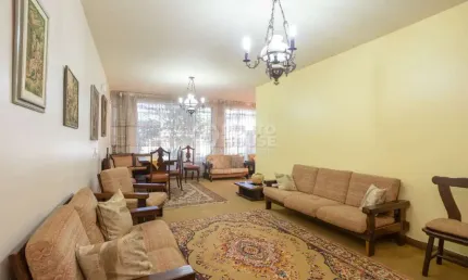 Casa à Venda no bairro Planalto Paulista, 4 Dormitórios, 4 Vagas, Junto ao BIS