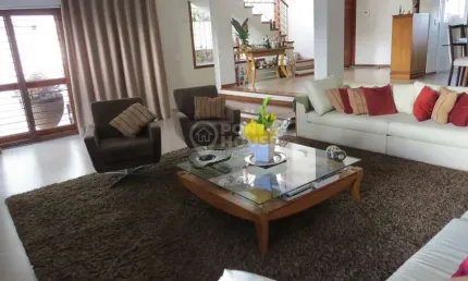 Casa à venda no planalto paulista, 3 suítes, 4 vagas e lazer, próxima à moema