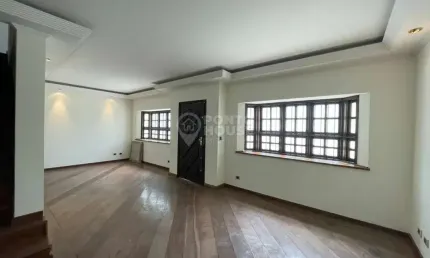 Casa à Venda no bairro Planalto Paulista, 3 Suítes, 3 Vagas, 10 x 20, Vaga