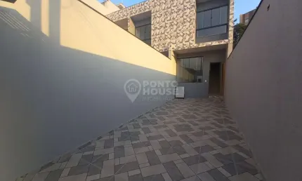 Sobrado novo  3 dormitórios, suíte, 2 vagas, churrasqueira à venda e locação na saúde