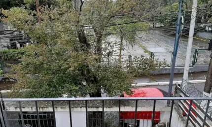 Sobrado à venda com 230m², 04 dormitórios, 01 suíte, edícula e 02 vagas