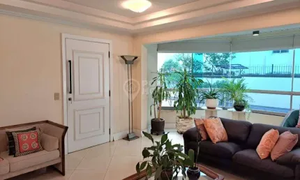 Apartamento à venda no bairro Campo Belo com 190m², 3 suítes e 3 vagas