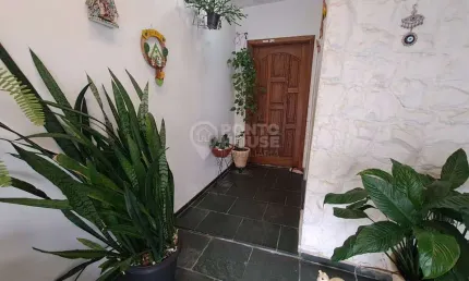 Casa de Vila à Venda Planalto Paulista 3 Dormitórios, 3 Vagas Paralelas, Quintal