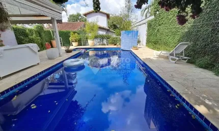 Casa à venda no bairro Planalto Paulista 3 dormitórios, 3 vagas, 300 m², permuta