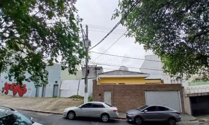 Terreno plano com 430m² à venda próximo ao metrô  Saúde, linha azul