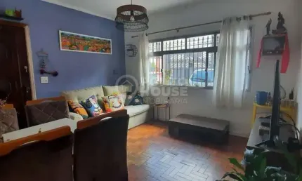 Sobrado à venda na Chácara Inglesa com 4 dormitórios e 2 vagas
