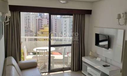Flat à venda e locação em Moema 1 suíte, 1 vaga e varanda proximo ao metrô