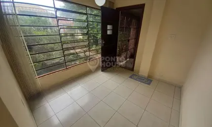 Casa térrea à venda no Jardim da Saúde com 3 dormitórios, 3 banheiros e 1 vaga