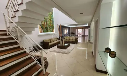 Casa à Venda Planalto Paulista 4 Suítes e 4 Vagas, 10 x 40 Conceito Aberto