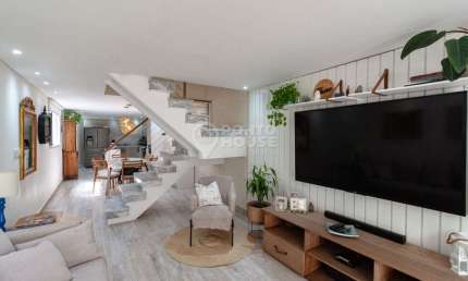 Sobrado modernizado à venda bairro Vila Mariana de 23m², 3 dormitórios e 2 vagas
