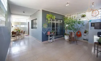 Sobrado à venda de 230 m² com 4 dormitórios, 4 banheiros,3 vagas em mirandópolis