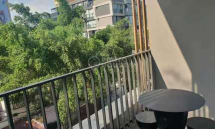 Studio para locação na Vila Mariana de 28m², mobiliado e com varanda
