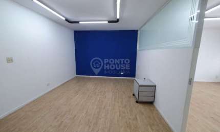 Sobrado comercial para locação no bairro da Saúde 200m², 10 salas e 4 vagas