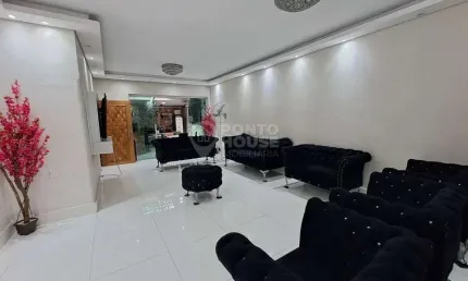 Casa Térrea à Venda no bairro Planalto Paulista, 3 Dormitórios, 4 Vagas, Ocasião