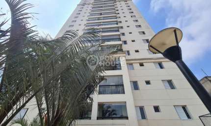 Apartamento à venda no bairro Ipiranga de 3 dormitórios, 1 vaga e  varanda grill