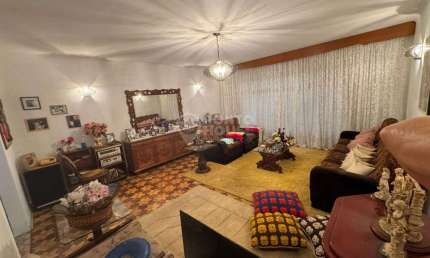 Sobrado à venda no bairro Bosque da Saúde de 218m², 3 suítes e 3 vagas