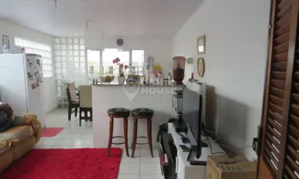 Sobrado à venda e locação no Ipiranga de 3 dormitórios, 1 suíte e 1 vaga