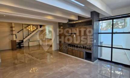 Casa de Vila na Vila Mariana 140m² 2 suítes Quintal 2 vagas e depósito!