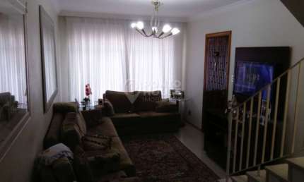 Sobrado à venda, Jardim Aeroporto, 3 dormitórios, 1 suíte, edícula, quintal e 2 vagas
