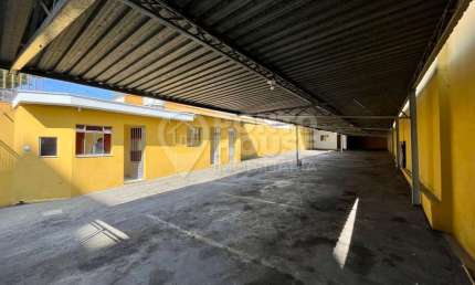 Galpão de 390m² de área útil para Locação no Bairro da Saúde