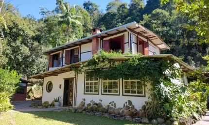 CASA COM 8 DORMITÓRIOS À VENDA, 327 M² POR R$ 665.000,00 - ALBUQUERQUE - TERESÓPOLIS/RJ