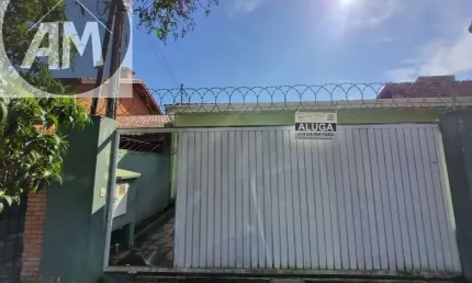 Casa para Locação no Bairro Luanda -3 Dormitórios, Piscina, Churrasqueira e Muito Conforto