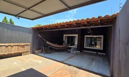 Casa com 2 quartos à venda na Rua Graciana Maria do Rosário, Parque Residencial Rita Vieira, Campo Grande